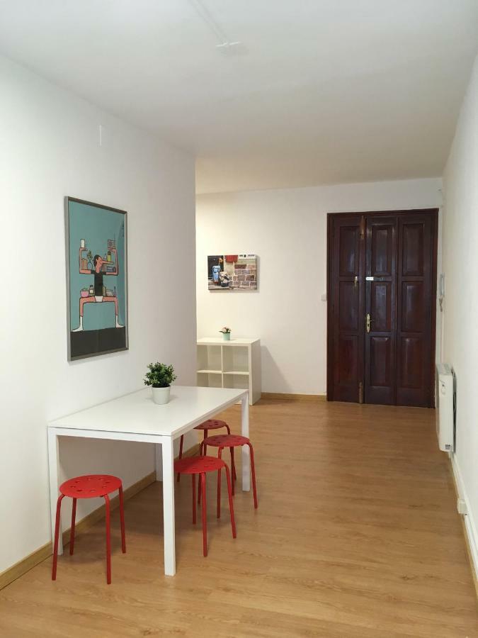 Apto. En Plaza De Cervantes Apartamento Santiago de Compostela
