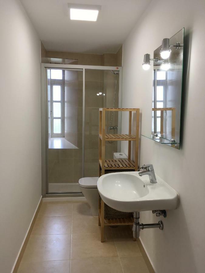Apto. En Plaza De Cervantes Apartamento